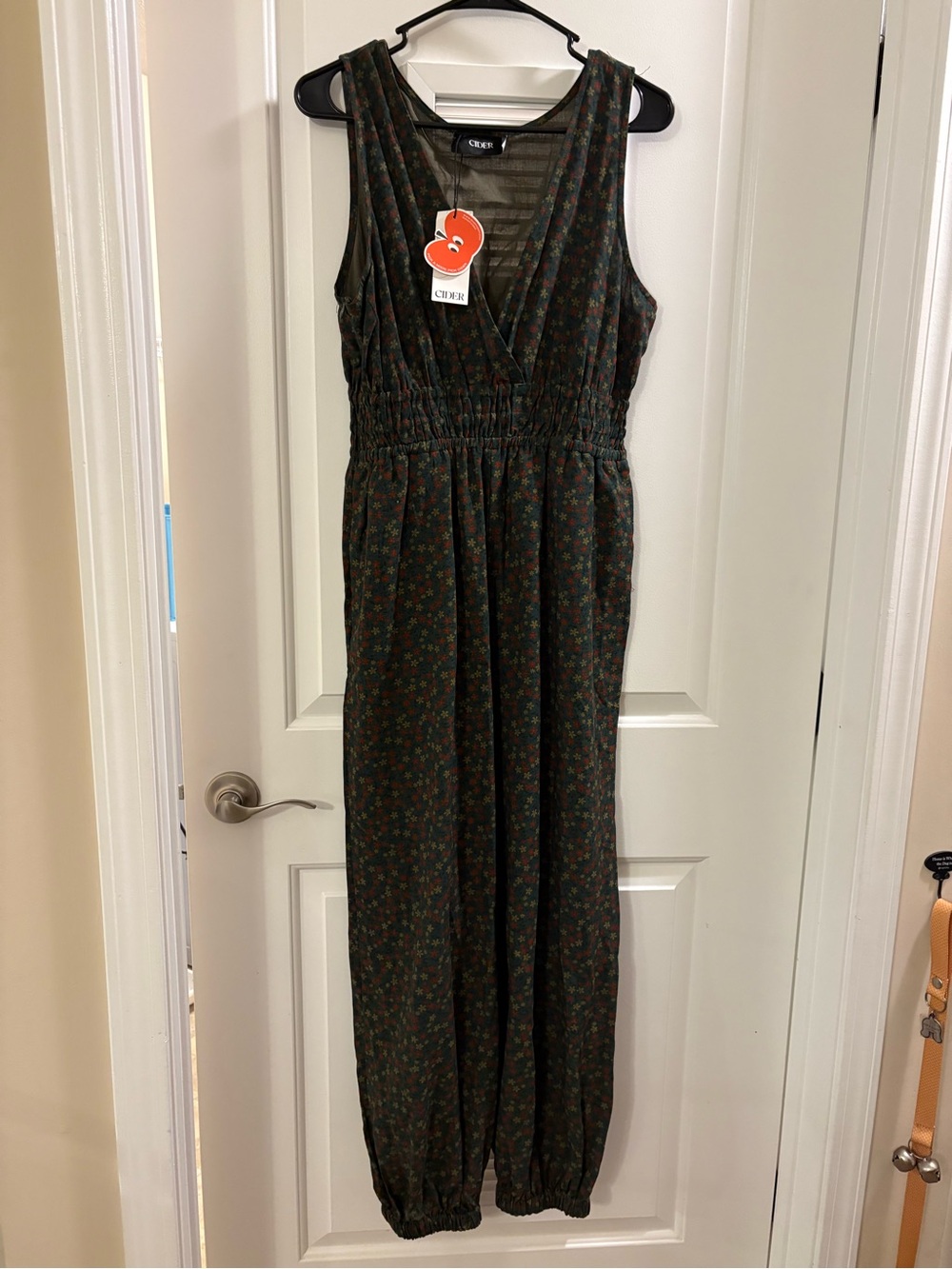 Cider Floral Print Smocked Waist Jumpsuit Romper Size L NWT